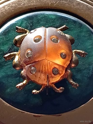 - Брошь БОЖЬЯ КОРОВКА Германия 1950-ые.