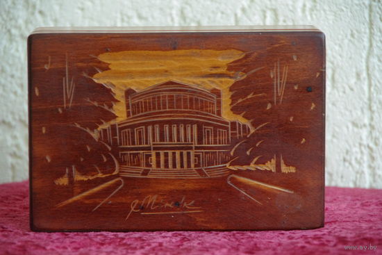 Шкатулка  ( 12,5 х 18,5, высота 6 см )