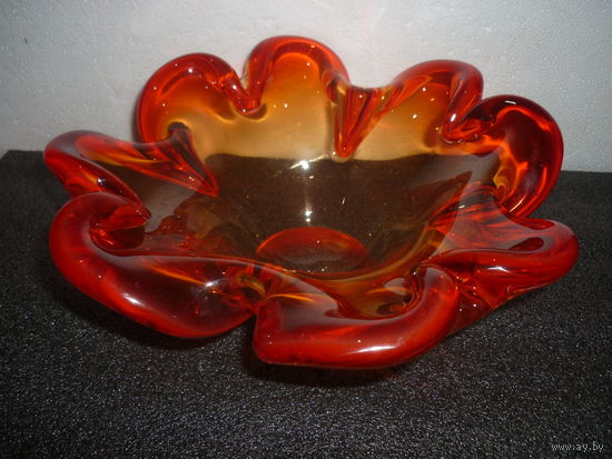 Ваза Старая Чехия Красное Алое Стекло