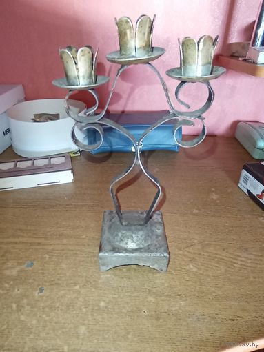 Подсвечник