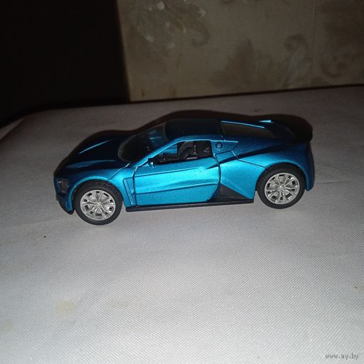 Модель Zenvo ST-1