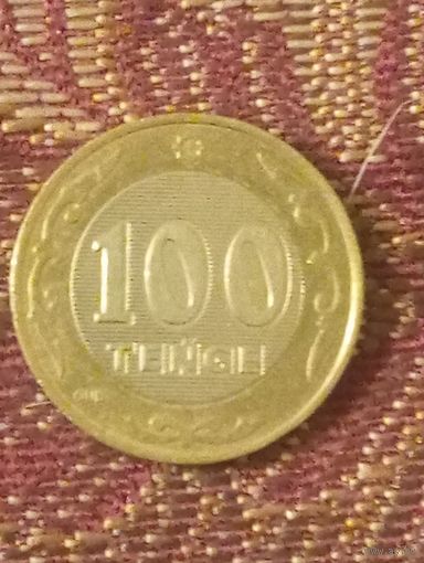 100 тенге 2023 г