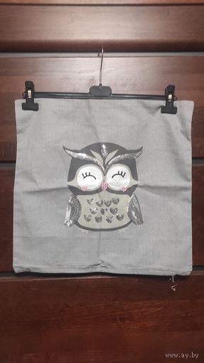2 наволочки с совушкой, покупала в Германии. Размер 46 на 45 см. На замке. Новые, продаю только парой. Цена указана за пару.