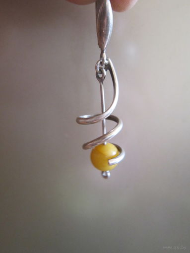 Серьга . Сережка . Потеряшка . 925 . Королевский янтарь