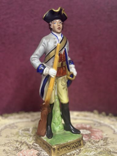 Статуэтка Солдат, гусар, воин армии Наполеона,Capodimonde, клеймо, Италия,