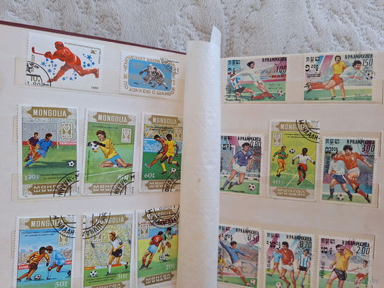 Альбом с марками - спорт - шахматы, футбол, хоккей, бокс - красивая и интересная коллекция марок
