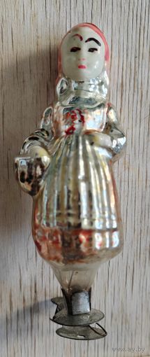 Елочная игрушка. Красная шапочка. Прищепки.