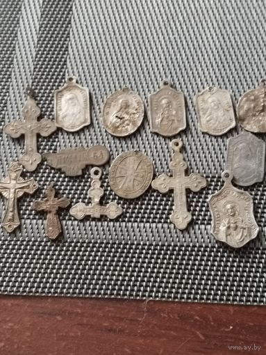 Крестики,образки. Одним лотом.