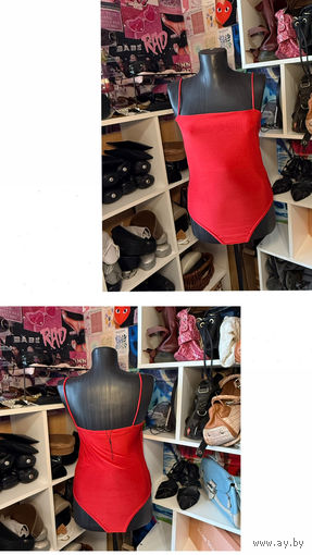 Боди plt с вырезом красное