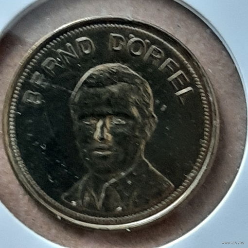 Футбольный жетон. Germany (1969). National Football Teams. Bernd Dоrfel.