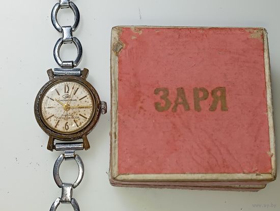 Часы механические ,  ЗАРЯ .  " Юношеские " . Противоударные