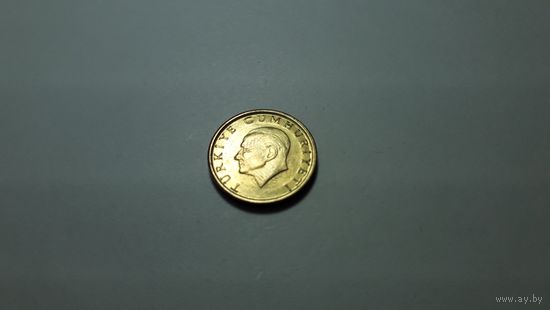 25000 турецких лир 2001 г. Турецкая Республика. Внимательно читайте объявление.