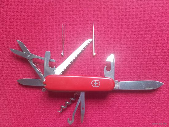 Складной швейцарский нож Victorinox 11 предметов. Швейцария.