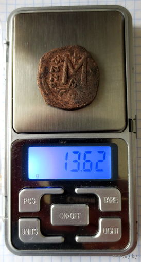 Фоллис. Большой: 27-28 мм. Византия. Юстин II, годы правления: 565 - 578. Чеканка: 567 г. - 568 г., Юстин и София.