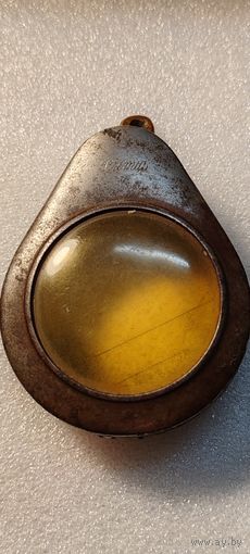 Чехол от старых карманных часов.