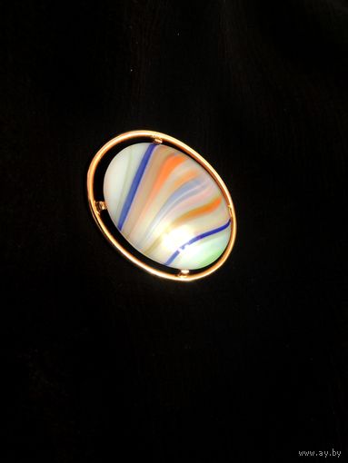Брошь кабошон