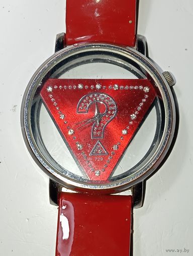 Часы кварцевые WOMAGE .