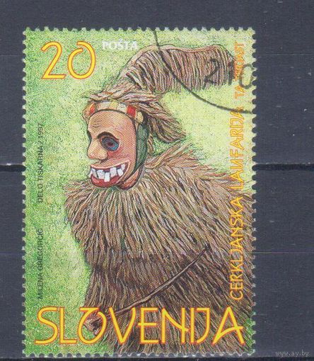 [1746] Словения 1997. Культура.Костюмы.Маски. Гашеная марка.