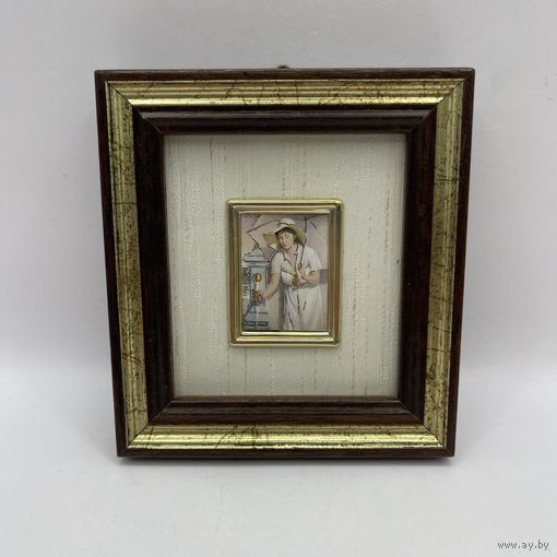 Миниатюра на золоте Девушка у фонтана. Италия. Арт 3436