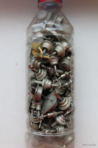 Транзисторы СССР и Чехословакия TESLA 1.5 КГ