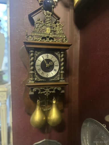 Старинные настенные часы, Голландия, полностью исправны, много лотов с рубля