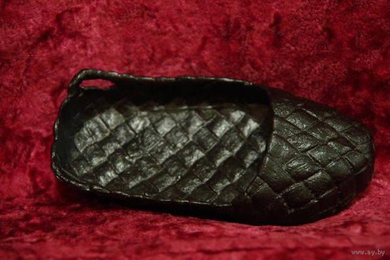 Пепельница  " Лапоть "  КУСА