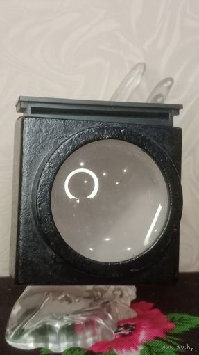 Линза.Лупа с корпусе