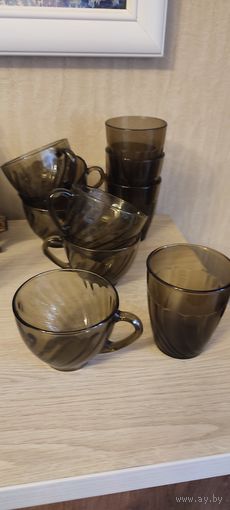 Чашки и стаканы стекло .Франция.