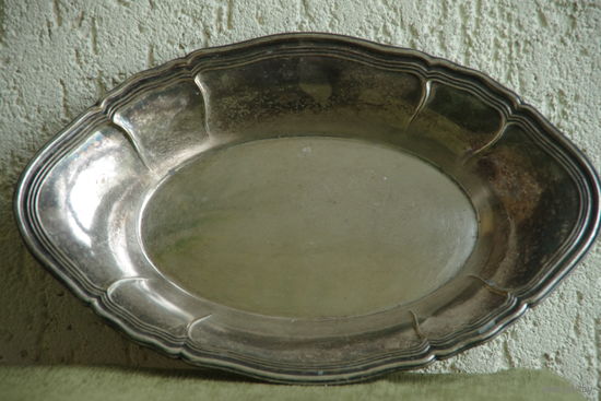 Ваза с серебрением  ( 21 см х 35 см , высота 3,5 см )