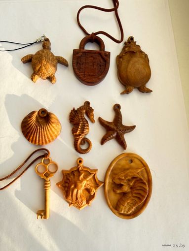 Кулон, подвеска, брелок Единорог, ключ, орел, морской конек, дракон, замок, ракушка  Дерево   Цены разные