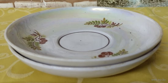 Блюдце эпохи СССР. Минский фарфоро-фаянсовый завод (Минск), 1968-1983 гг.