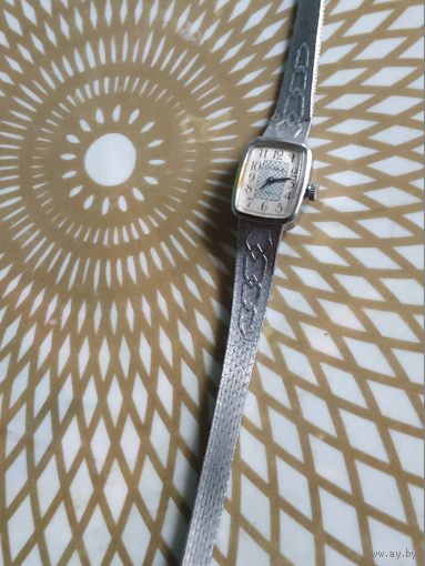 Часы наручные Чайка с браслетом.  В коллекцию,ремонт,на запчасти.Состояние на скане.