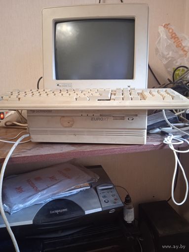 Schneider Euro XT (8088, не стартует)