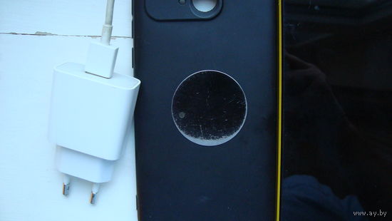 Мобильный телефон Поко с 40