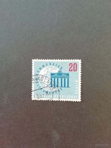 Западный Берлин 1959 марка "Конгресс муниципалитетов" (гашеная без клея) Mi.189 каталог 0.60 евро