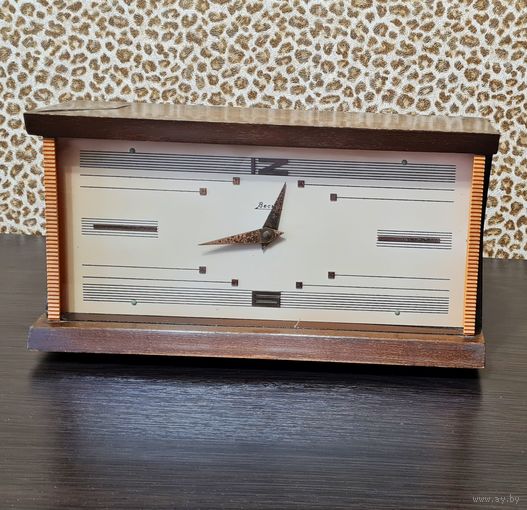 Часы настольные с боем "Весна" СССР редого исполнения