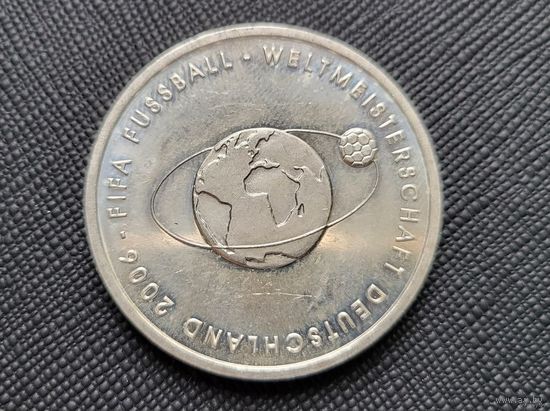 10 евро 2004 Германия Чемпионат мира по футболу 2006, Германия! Серебро 18 грамма 925 пробы! ВОЗМОЖЕН ОБМЕН!