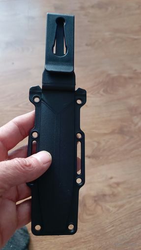 Нож тактический