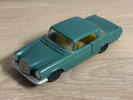 Mercedes 250 SE Модель СССР