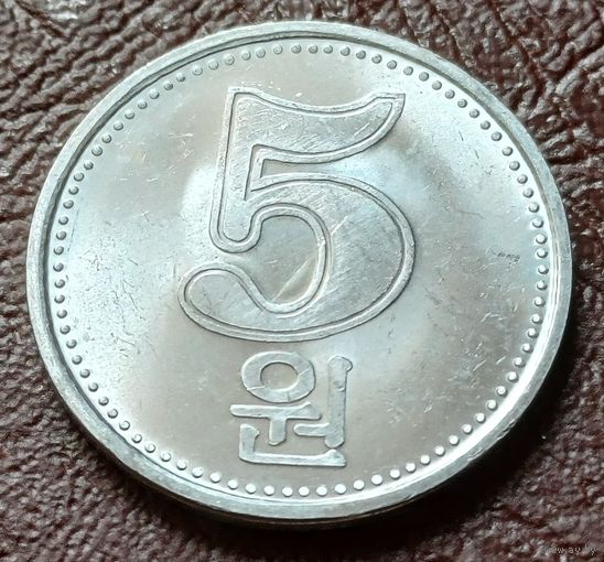 Северная Корея 5 вон, 2005     ( 1-4-5 )