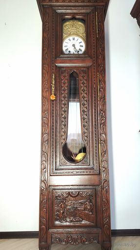 Старинные часы.