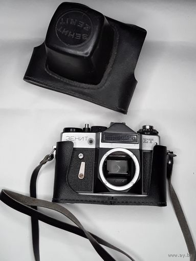 Фотоаппарат зенит ЕТ в футляре