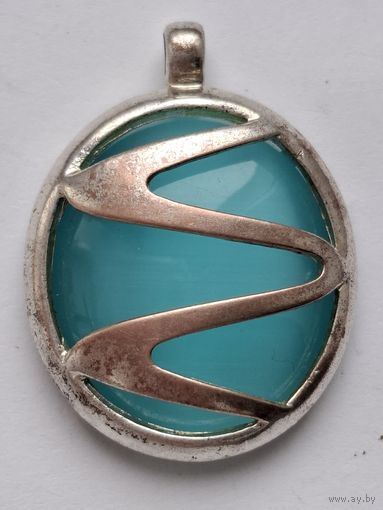 Крупный кулон. Цветное стекло