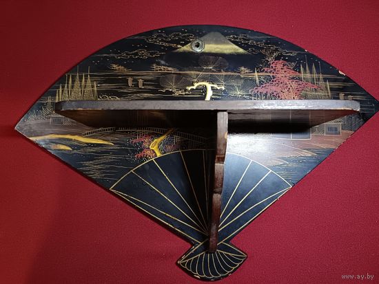 С рубля без мц. полка-веер раскладная, ранняя Япония. (20-е), ширина 45.5см. высота 31см. глубина 12.5см.