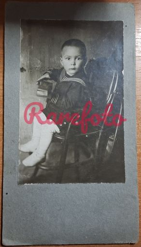 1930-е Мальчик на стуле нестандартный формат типажи ретро