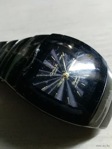 Часы Omax