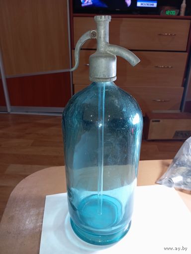 Сифон для газировки СССР . Зелёное бутылочное стекло .