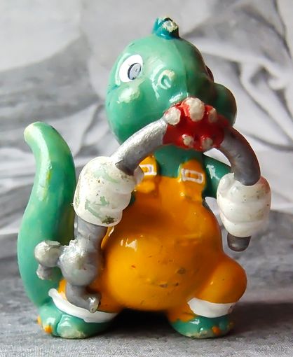 Киндер дино. Игрушка сюрприз, серия дракончик, динозаврик, динозавр, дракон