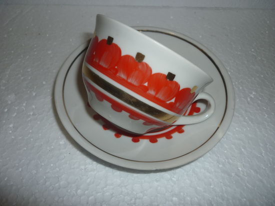 Кофейная пара. Ручная роспись. Бориславский ф-ый завод. СССР.