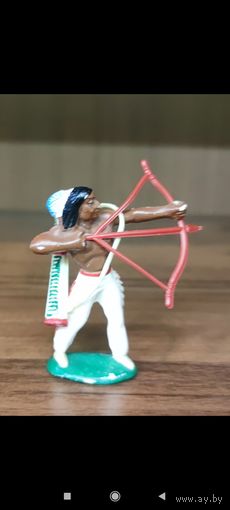 Индеец ГДР, Черный бобер, белая резина